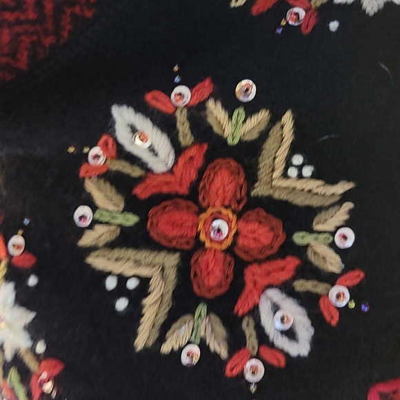 Icelandic Wool Embellished Vest - Picture 3 of 9